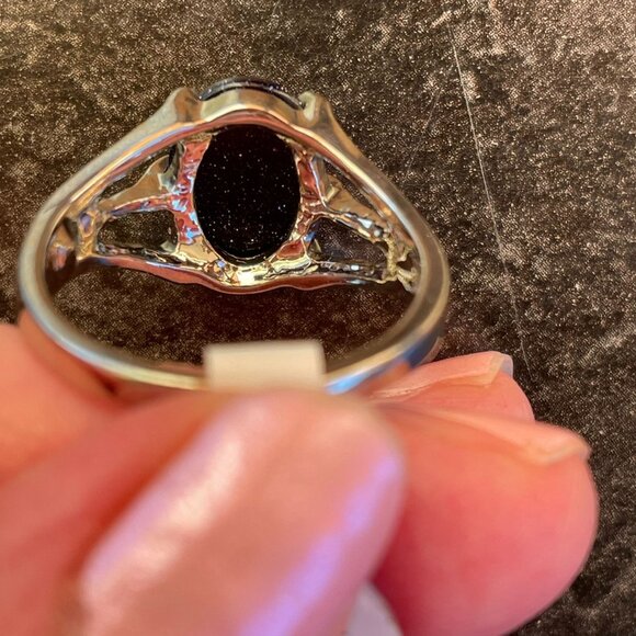 Goldstone Oval Gemstone Ring in Silvertone Size 9.5 - Picture 6 of 12